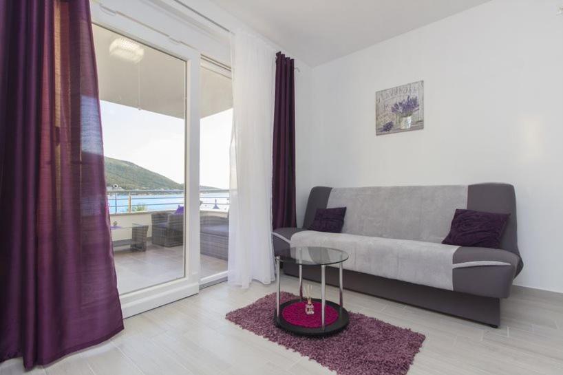 Gabi Apartment Grebastica Bagian luar foto